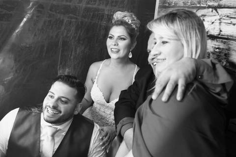 casamento-wedding-igreja-sao-pedro-festa-party-celebração-party-room-porto-alegre-rio-grande-do-sul-casal-cadeados-noivos-casando-querocasar-inspiração-dos-sonhos-icasei-vou-casar-2019-2020-2021-noiva-inesquecivel-noivei-real-fabio-martins-fotografo-poa'