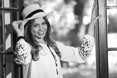 BOOK-DE-15-ANOS-DE-MARCELA-NA-VINICULA-LAURENTIA-fotografia-vinicola-laurentia-book-vinicola-laurentia-fotografo-de-15-anos-porto-alegre-foto-descontraida-fotografia-em-preto-e-branco-fotografia-de-quinze-anos-barra-do-ribeiro-rs-fotografo-fabio-martins'