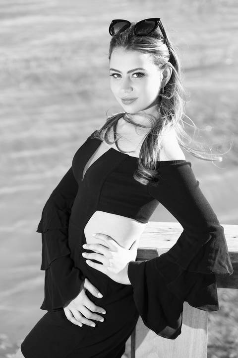 BOOK-DE-15-ANOS-DE-MARCELA-NA-VINICULA-LAURENTIA-fotografia-vinicola-laurentia-book-vinicola-laurentia-fotografo-de-15-anos-porto-alegre-foto-descontraida-fotografia-em-preto-e-branco-fotografia-de-quinze-anos-barra-do-ribeiro-rs-fotografo-fabio-martins'