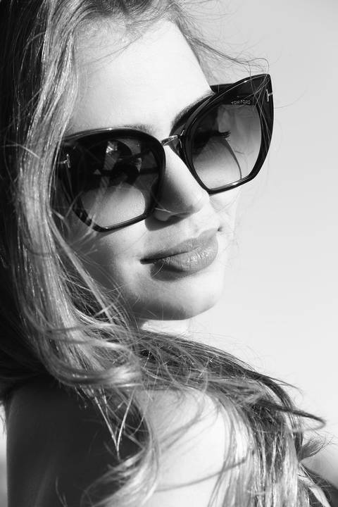 BOOK-DE-15-ANOS-DE-MARCELA-NA-VINICULA-LAURENTIA-fotografia-vinicola-laurentia-book-vinicola-laurentia-fotografo-de-15-anos-porto-alegre-foto-descontraida-fotografia-em-preto-e-branco-fotografia-de-quinze-anos-barra-do-ribeiro-rs-fotografo-fabio-martins'