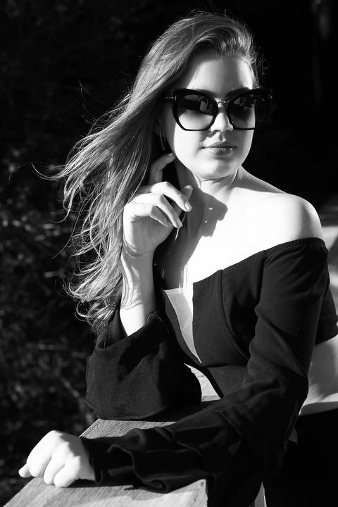 BOOK-DE-15-ANOS-DE-MARCELA-NA-VINICULA-LAURENTIA-fotografia-vinicola-laurentia-book-vinicola-laurentia-fotografo-de-15-anos-porto-alegre-foto-descontraida-fotografia-em-preto-e-branco-fotografia-de-quinze-anos-barra-do-ribeiro-rs-fotografo-fabio-martins'