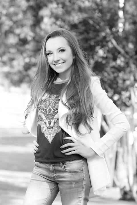 video-street-book-paula-franck-fotografia-fabio-martins-book-de-15-anos-porto-alegre-fotografia-15-anos-fotografia-teen-fotografia-adaolecente-melhor-fotografo-15-anos-porto-alegre-book-em-preto-e-branco-book-ar-livre-book-externo-porto-alegre'