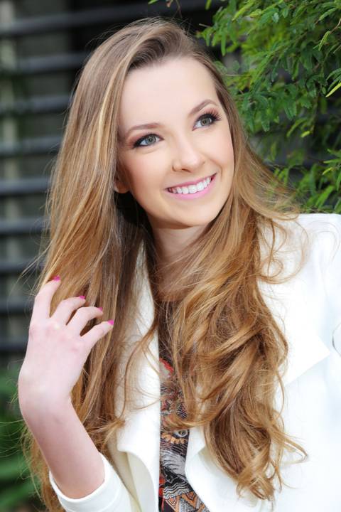 video-street-book-paula-franck-fotografia-fabio-martins-book-de-15-anos-porto-alegre-fotografia-15-anos-fotografia-teen-fotografia-adaolecente-melhor-fotografo-15-anos-porto-alegre-book-em-preto-e-branco-book-ar-livre-book-externo-porto-alegre'