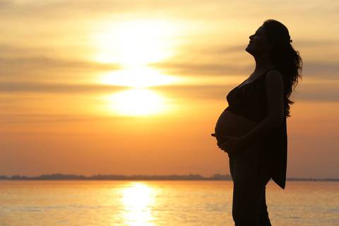 ensaio-de-gestante-em-porto-alegre-no-por-do-sol'