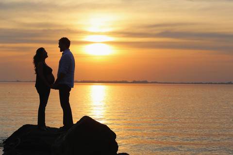 ensaio-de-gestante-em-porto-alegre-no-por-do-sol'
