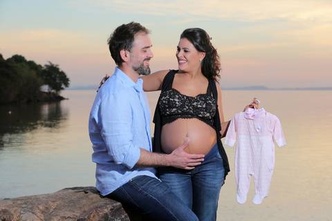 ensaio-de-gestante-em-porto-alegre-no-por-do-sol'