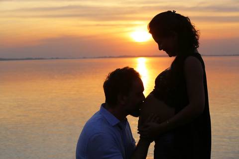 ensaio-de-gestante-em-porto-alegre-no-por-do-sol'