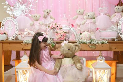 festa-de-aniversario-infantil-de-ursinho-rosa-antonia-feita-por-fabio-martins-fotografo-de-porto-alegre'