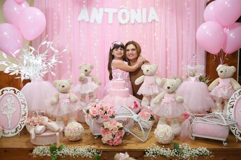 festa-de-aniversario-infantil-de-ursinho-rosa-antonia-feita-por-fabio-martins-fotografo-de-porto-alegre'