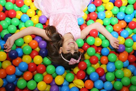 festa-de-aniversario-infantil-de-ursinho-rosa-antonia-feita-por-fabio-martins-fotografo-de-porto-alegre'