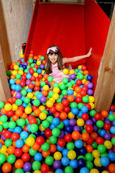festa-de-aniversario-infantil-de-ursinho-rosa-antonia-feita-por-fabio-martins-fotografo-de-porto-alegre'