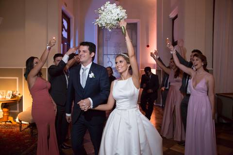 casal-entrada-igreja-casamento-igreja-conceiçao-festa-de-casamento-no-ALJ-casamento-no-juvenil-festa-de-casamento-no-juvenil-casamento-no-ALJ-casamento-associação-leopoldina-juvenil-fotografo-de-casamento-fabio-martins-fotografo-casamento-porto-alegre'