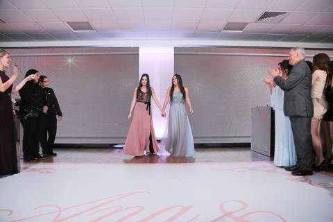 15-anos-sogipa-15-anos-salaoa-hannover-festa-quinze-anos-vestido-quinze-anos-azul-vestido-15-anos-rosa-foto-p&b-15-anos-com-amiga-15-anos-com-irma-festa-15-anos-porto-alegre-fotografo-15-anos-porto-alegre-fotografo-fabio-martins-foto-equipe-sogipa'