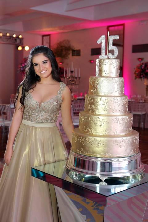 festa-15-anos-sociedade-libanesa-fotografo-fabio-martins-porto-alegre-bolo-de-15-anos-dourado'