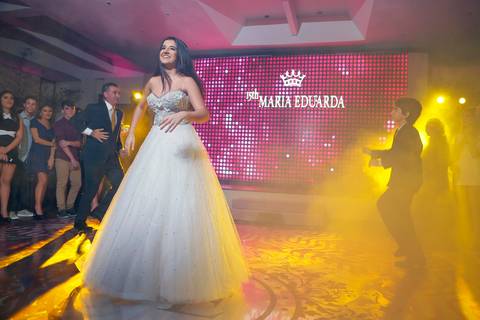 festa-15-anos-sociedade-libanesa-fotografo-fabio-martins-porto-alegre-coreografia-15-anos'