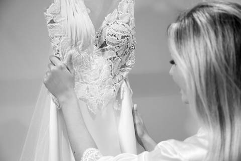 casamento-Igreja-sao-pedro-festa-casa-vetro-fotografo-fabio-martins-porto-alegre-carolina-e-lucas-vestido-para-noivas-foto-preto-e-branco'