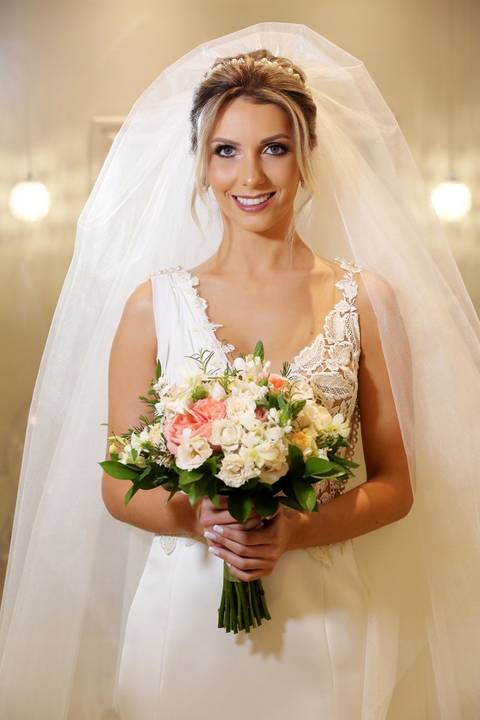 casamento-Igreja-sao-pedro-festa-casa-vetro-fotografo-fabio-martins-porto-alegre-carolina-e-lucas-vestido-para-noivas-foto-preto-e-branco-buque-de-noiva'