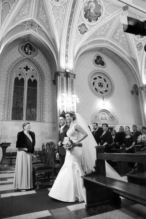 casamento-Igreja-sao-pedro-festa-casa-vetro-fotografo-fabio-martins-porto-alegre-carolina-e-lucas-noiva-no-altar'