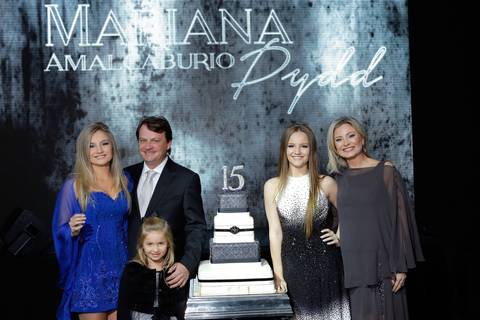 festa-15-anos-porto-alegre-casa-vetro-fotografo-15-anos-porto-alegre-fotografo-fabio-martins-15-anos-mariana-pydd-fotos-15-anos'