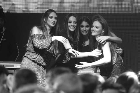 festa-15-anos-porto-alegre-casa-vetro-fotografo-15-anos-porto-alegre-fotografo-fabio-martins-15-anos-mariana-pydd-fotos-15-anos-valsa-15-anos-show-mc-delano'