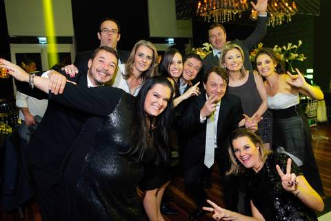 festa-15-anos-porto-alegre-casa-vetro-fotografo-15-anos-porto-alegre-fotografo-fabio-martins-15-anos-mariana-pydd-fotos-15-anos-valsa-15-anos-show-mc-delano'