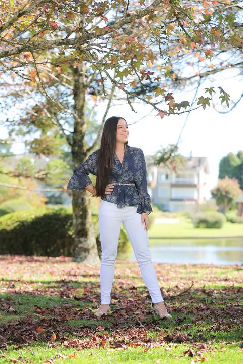 book-15-anos-book-fotografico-profissional-fotografo-porto-alegre-fabio-martins-buque-15-anos-book-quinze-anos-poa-ensaio-ar-livre-book-externo-praça-verde-flores-amigas-book-amizade'