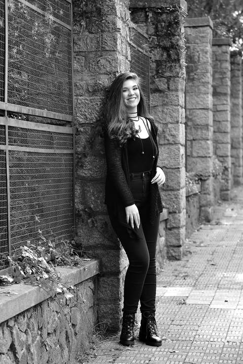 book-ensaio-foto-fotos-fotografia-fotografico-fotografo-photo-shoot-photoshooting-book-externo-urbano-rio-lago-agua-15-anos-quinze-anos-urbano-ao-ar-livre-externo-fabio-martins-foto-equipe-fotografo-profissional-foto-equipe-look-do-dia-adolescente-poa'