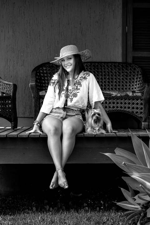 FOTOGRAFIA-NA-PRAIA-DE-GAROPABA-E-PRAIA-DO-ROSA-book de 15 anos-fotos-na-praia-do-rosa-ao-nascer-do-sol-15 Anos-nascer-do-sol-na-praia-ensaio-na-praia-santa-catarina'