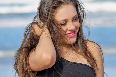 FOTOGRAFIA-NA-PRAIA-DE-GAROPABA-E-PRAIA-DO-ROSA-book de 15 anos-fotos-na-praia-do-rosa-ao-nascer-do-sol-15 Anos-nascer-do-sol-na-praia-ensaio-na-praia-santa-catarina'