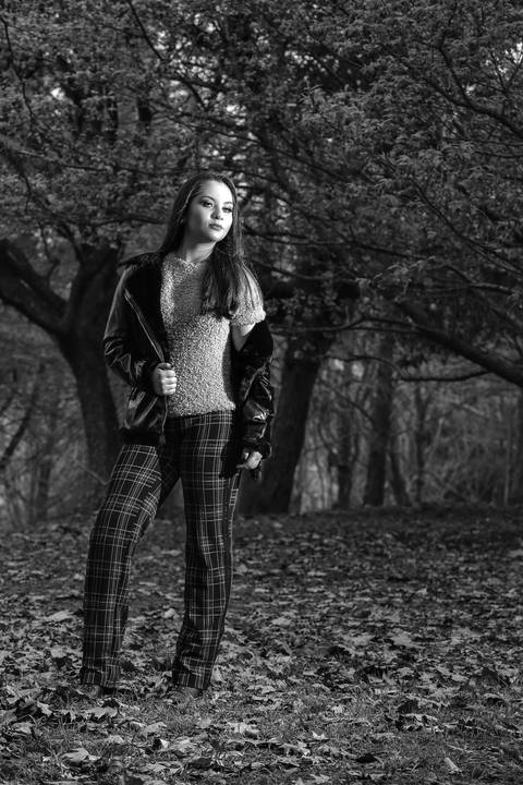 fotografia-15-anos-book-de-15-anos-foto-outono-foto-em-parque-book-outono-fotografia-com-folhas-fotografia-em-parque-book-15-anos-porto-alegre-book-fotografo-porto-alegre-book-15-anos-fotografo-fabio-martins-book-15-anos-fabio-martins-foto-equipe'