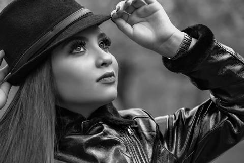 fotografia-15-anos-book-de-15-anos-foto-outono-foto-em-parque-book-outono-fotografia-com-folhas-fotografia-em-parque-book-15-anos-porto-alegre-book-fotografo-porto-alegre-book-15-anos-fotografo-fabio-martins-book-15-anos-fabio-martins-foto-equipe'