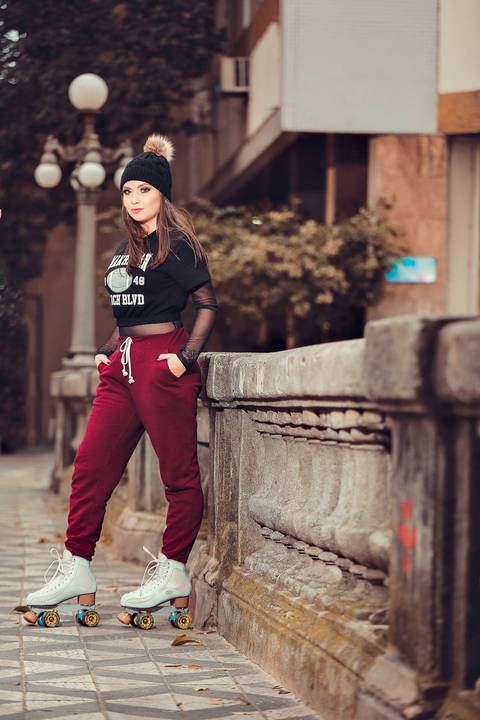 fotografia-15-anos-book-de-15-anos-foto-outono-foto-em-parque-book-outono-fotografia-com-folhas-fotografia-em-parque-book-15-anos-porto-alegre-book-fotografo-porto-alegre-book-15-anos-fotografo-fabio-martins-book-15-anos-fabio-martins-foto-equipe'