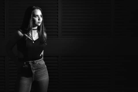 fotografia-15-anos-book-de-15-anos-foto-outono-foto-em-parque-book-outono-fotografia-com-folhas-fotografia-em-parque-book-15-anos-porto-alegre-book-fotografo-porto-alegre-book-15-anos-fotografo-fabio-martins-book-15-anos-fabio-martins-foto-equipe'