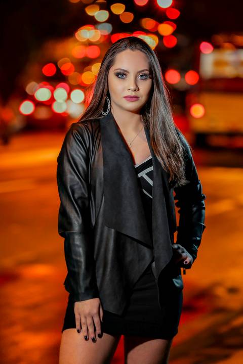 fotografia-15-anos-book-de-15-anos-foto-outono-foto-em-parque-book-outono-fotografia-com-folhas-fotografia-em-parque-book-15-anos-porto-alegre-book-fotografo-porto-alegre-book-15-anos-fotografo-fabio-martins-book-15-anos-fabio-martins-foto-equipe'