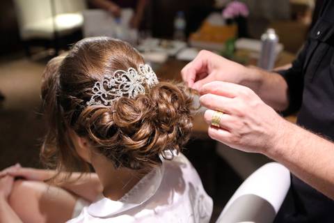 sapatos-de-noite-salto-alto-noiva-casamento-porto-alegre-making-of-noiva-maquiagem-para-noivas-penteado-para-noivas-vestido-de-noiva-veu-de-noiva-acessorios-para-casamento-fotografia-casamento-fotografo-de-casamentos-fotografo-porto-alegre-fabio-martins'