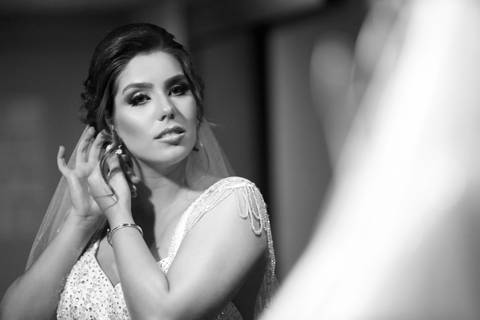 sapatos-de-noite-salto-alto-noiva-casamento-porto-alegre-making-of-noiva-maquiagem-para-noivas-penteado-para-noivas-vestido-de-noiva-veu-de-noiva-acessorios-para-casamento-fotografia-casamento-fotografo-de-casamentos-fotografo-porto-alegre-fabio-martins'