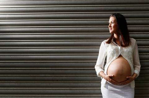 gravida-gravidez-gestação-gestacao-gravidas-gestante-gravidinha-gravidiva-maternidade-ensaio-fotos-externo-linda-pregnant-photos-fabio-martins-fotografo-profissional-pregnancy-estilosa-look-do-dia-doceespera-bebes-recem-nascido-bebeacaminho-porto-alegre'