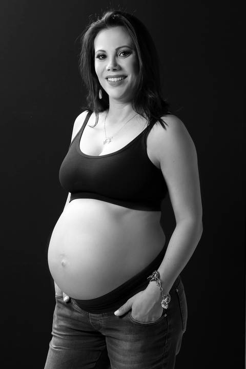 book-ensaio-fotografico-fotografia-fotos-foto-gestante-gravida-gestação-gravidez-familia-fotografo-profissional-porto-alegre-ar-livre-interno-estudio-externo-preto-e-branco-fabio-martins-foto-equipe-fotografo-de-gestantes-photography-photo-pregnancy'
