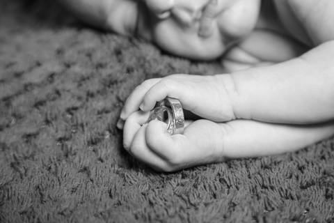 ensaio-fotografia-book-fotos-foto-bebe-recem-nascido-newborn-bebe-dormindo-conforto-profissional-fotografo-de-bebes-profissional-porto-alegre-estudio-climatizado-cenarios-para-fotos'