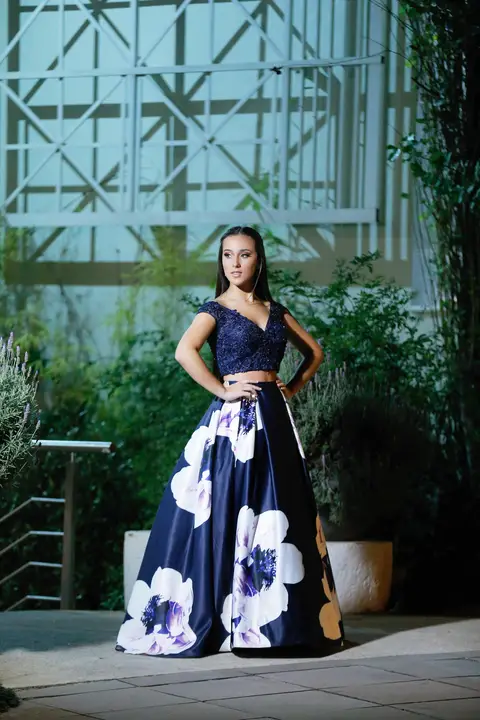 book-ensaio-fotografico-externo-urbano-moderno-atual-15-anos-debutante-trailer-festa-party-decoração-para-15-anos-vestido-maquiagem-paisagem-fotografo-profissional-o-melhor-fotografo-porto-alegre-fabio-martins-photographer-video-filme-curtametragem'