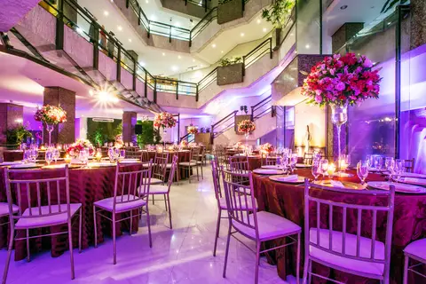 book-ensaio-fotografico-externo-urbano-moderno-atual-15-anos-debutante-trailer-festa-party-decoração-para-15-anos-vestido-maquiagem-paisagem-fotografo-profissional-o-melhor-fotografo-porto-alegre-fabio-martins-photographer-video-filme-curtametragem'