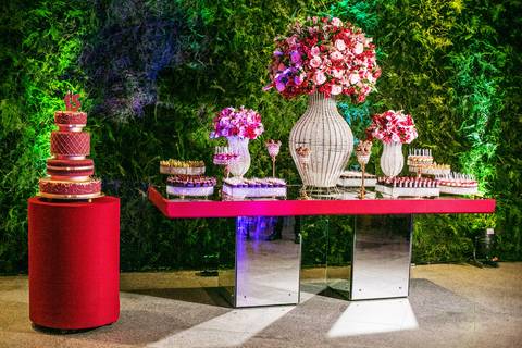 book-ensaio-fotografico-externo-urbano-moderno-atual-15-anos-debutante-trailer-festa-party-decoração-para-15-anos-vestido-maquiagem-paisagem-fotografo-profissional-o-melhor-fotografo-porto-alegre-fabio-martins-photographer-video-filme-mesa-ded-doces'