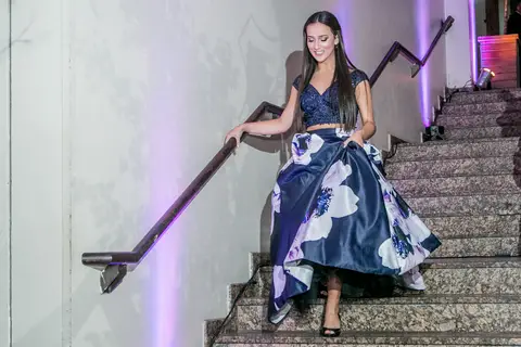 book-ensaio-fotografico-externo-urbano-moderno-atual-15-anos-debutante-trailer-festa-party-decoração-para-15-anos-vestido-maquiagem-paisagem-fotografo-profissional-o-melhor-fotografo-porto-alegre-fabio-martins-photographer-video-filme-curtametragem'