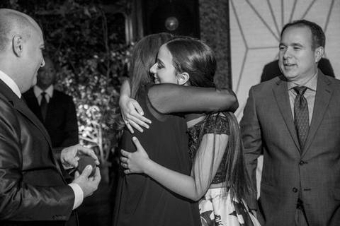 book-ensaio-fotografico-externo-urbano-moderno-atual-15-anos-debutante-trailer-festa-party-decoração-para-15-anos-vestido-maquiagem-paisagem-fotografo-profissional-o-melhor-fotografo-porto-alegre-fabio-martins-photographer-video-filme-curtametragem'