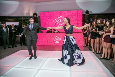 book-ensaio-fotografico-externo-urbano-moderno-atual-15-anos-debutante-trailer-festa-party-decoração-para-15-anos-vestido-maquiagem-paisagem-fotografo-profissional-o-melhor-fotografo-porto-alegre-fabio-martins-photographer-video-filme-curtametragem'