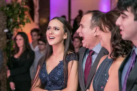 book-ensaio-fotografico-externo-urbano-moderno-atual-15-anos-debutante-trailer-festa-party-decoração-para-15-anos-vestido-maquiagem-paisagem-fotografo-profissional-o-melhor-fotografo-porto-alegre-fabio-martins-photographer-video-filme-curtametragem'