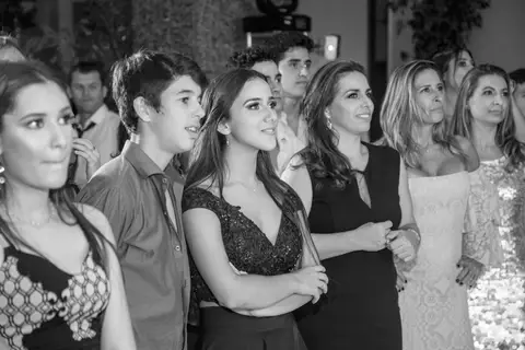 book-ensaio-fotografico-externo-urbano-moderno-atual-15-anos-debutante-trailer-festa-party-decoração-para-15-anos-vestido-maquiagem-paisagem-fotografo-profissional-o-melhor-fotografo-porto-alegre-fabio-martins-photographer-video-filme-curtametragem'