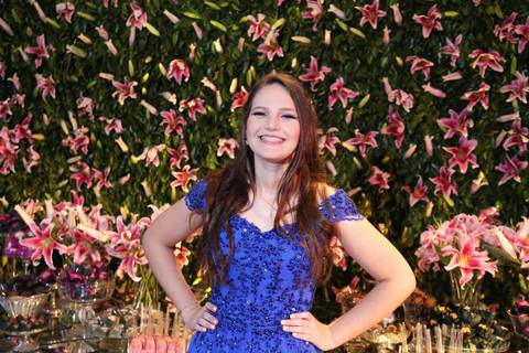 fotografia-festa-de-15-anos-aniversário-debutante-debut-2019-debutante2020-inesquecivel-foto-festa-vestido-sapato-maquiagem-adolescente-fabio-martins-fotografo-profissional-porto-alegre-party-photography-photos-shoot'