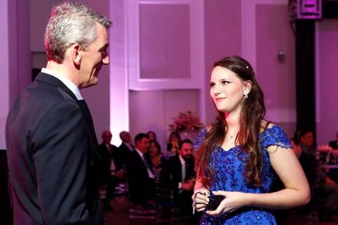 fotografia-festa-de-15-anos-aniversário-debutante-debut-2019-debutante2020-inesquecivel-foto-festa-vestido-sapato-maquiagem-adolescente-fabio-martins-fotografo-profissional-porto-alegre-party-photography-photos-shoot'