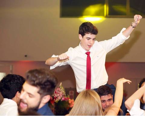 fotografia-festa-de-15-anos-aniversário-debutante-debut-2019-debutante2020-inesquecivel-foto-festa-vestido-sapato-maquiagem-adolescente-fabio-martins-fotografo-profissional-porto-alegre-party-photography-photos-shoot'